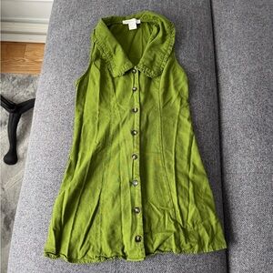 Green Sleeveless Button Up Top
